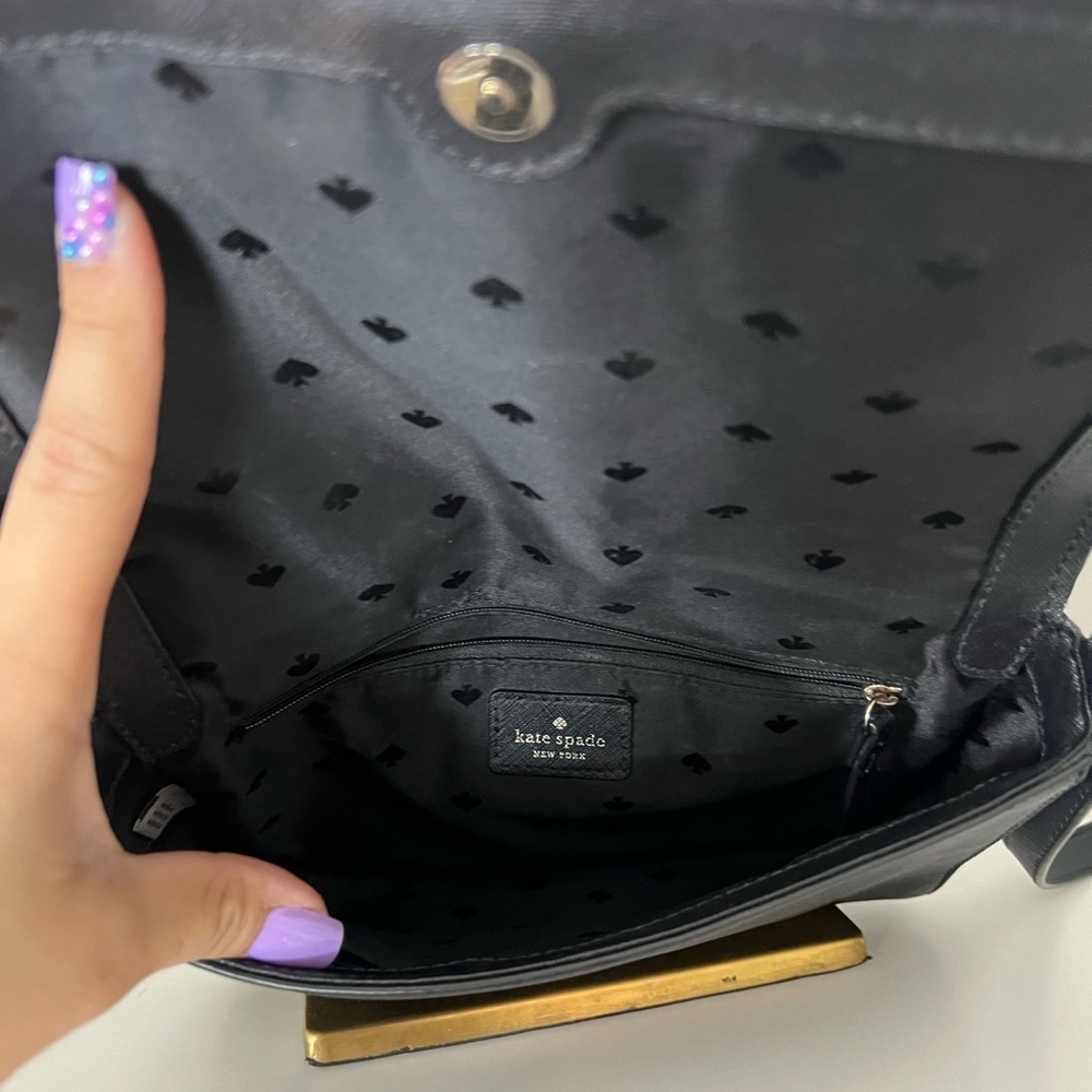 Kate Spade Cross Body and Matching Wallet Set EUC - Picture 6 of 11